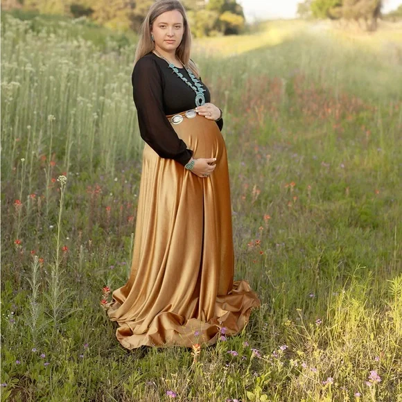 Bump & Boho Maternity skirtWorn once! Excellent condition. SZ - LG